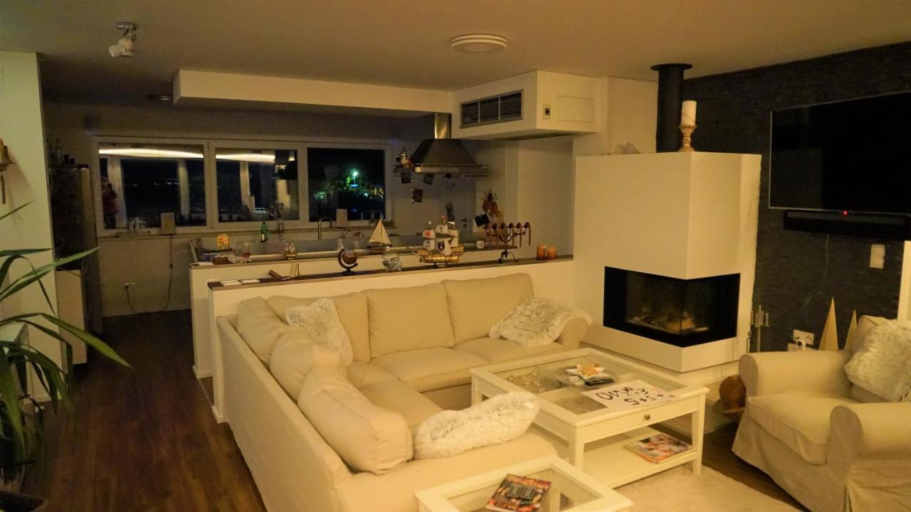 Schwimmendes Haus Robby II Villa Bitterfeld-Wolfen Exteriör bild