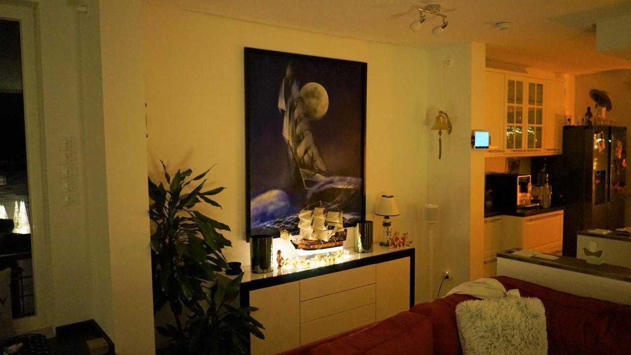 Schwimmendes Haus Robby II Villa Bitterfeld-Wolfen Exteriör bild